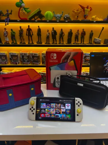 Nintendo switch Oled cheio de acessórios e jogos!
