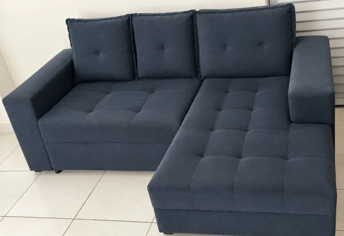 Sofá de 03 lugares