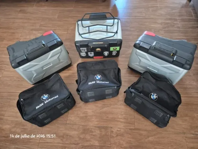 BAÚS VÁRIO COM BOLSAS INTERNAS BMW