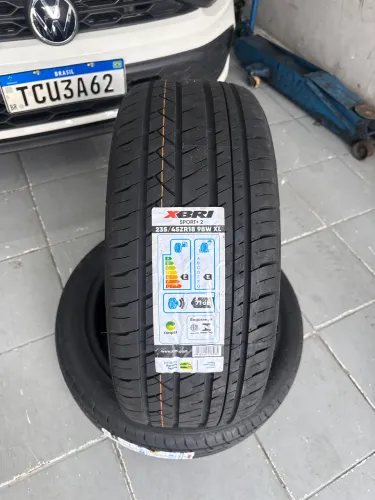 Pneu Xbri Aro 18 Sport +2 235/45ZR18 98W