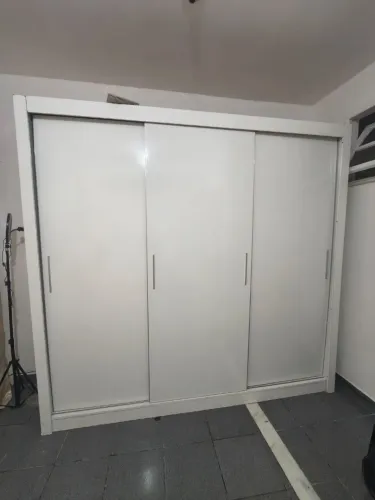 Guarda Roupas de Casal 3 Portas de Correr