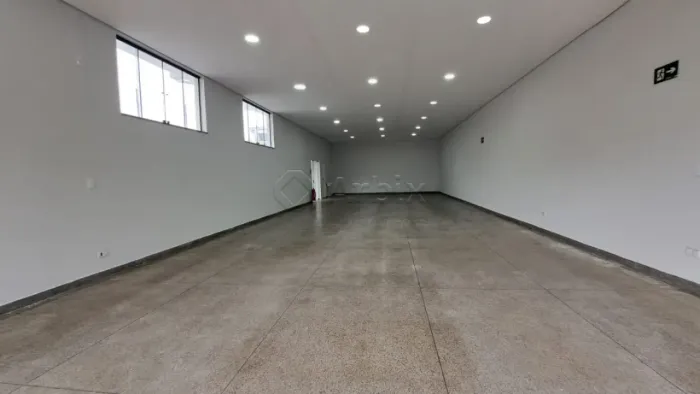 Salão comercial para alugar no bairro Jardim Europa em Santa Bárbara d`Oeste/SP