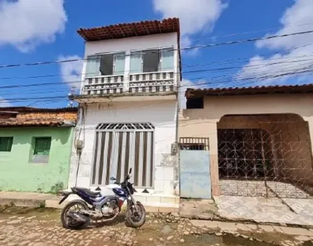 Casa 109m², Centro, Viana/MA - Ocupada