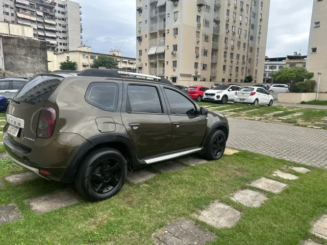 Renault Duster Dynamique 2.0 Hi-flex 16V Aut. 2012
