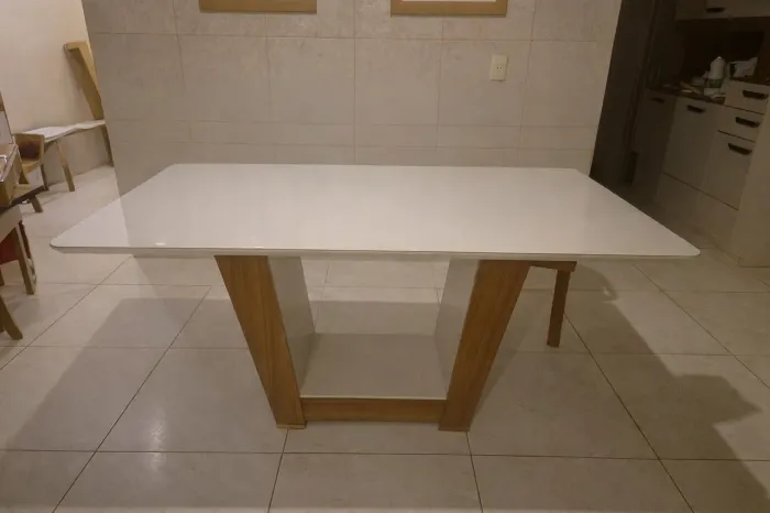Conjunto mesa de jantar + 6 cadeiras - design moderno
