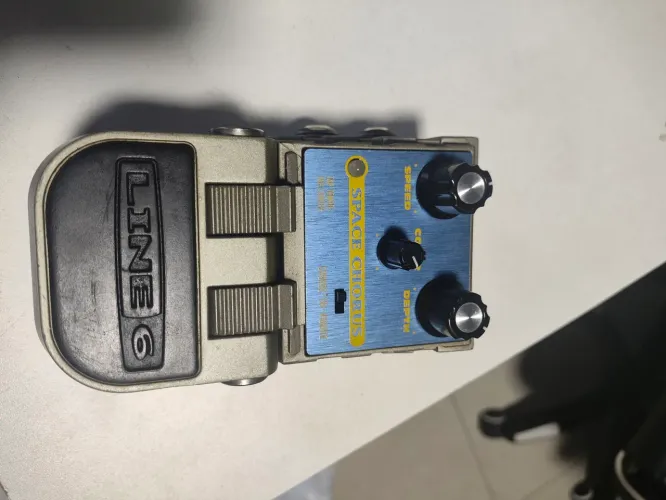 Pedal LINE 6 space Chorus