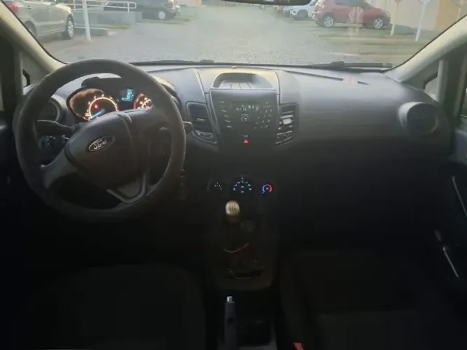 Ford Fiesta 1.5 16V Flex Mec. 5P 2015