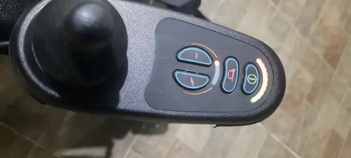 Cadeira de rodas motorizada