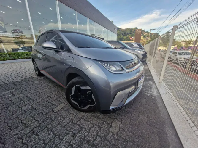 BYD Dolphin EV (Elétrico) 2025