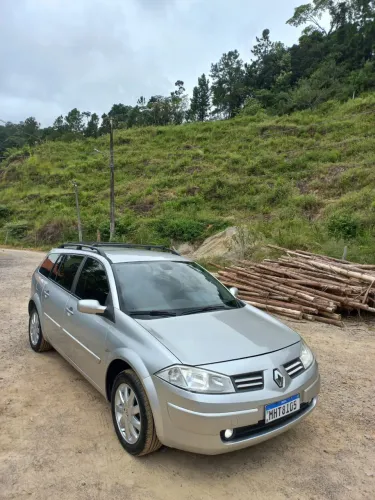 Renault Megane Grand Tour Dynam. Hi-flex 1.6 16V 2011