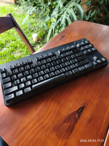 Teclado Mecânico Logitech G PRO