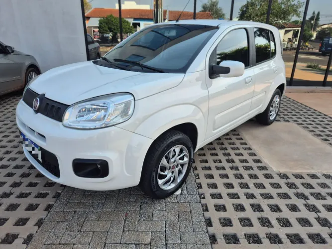 Fiat Uno Attractive 1.0 EVO Fire Flex 8V 5P 2016