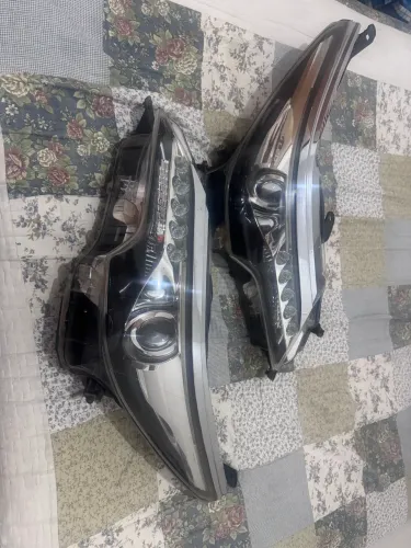 Faróis e lanternas da SW4 original Toyota