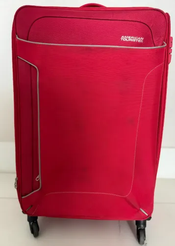 Mala de Viagem Layton Grande - Marca American Tourister - Vermelha - Usada