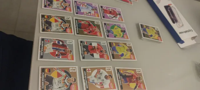 Figurinhas Legends 2026
