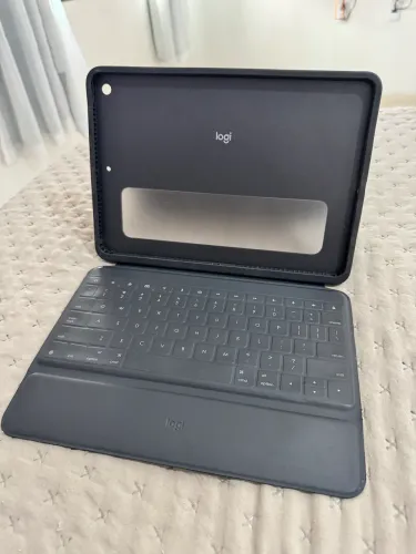 Capa para iPad do 7 ao 10 logitech 