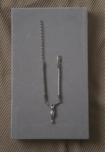 Pulseira SANTO JESUS, com Jesus, pulseira em aço inox da marca Hill Essentials