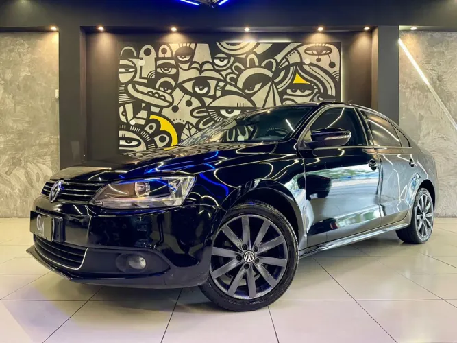 Volkswagen Jetta Comfortline 2.0 T.flex 8V 4P Tipt. 2014