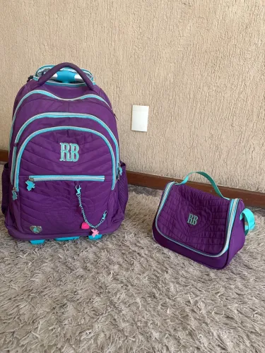 Mochila de rodinhas e lancheira Rebecca Bonbon