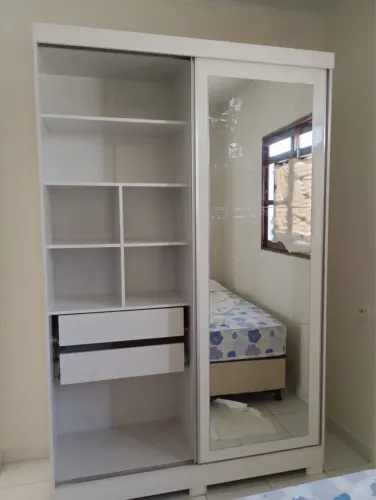 GUARDA-ROUPA NOVO