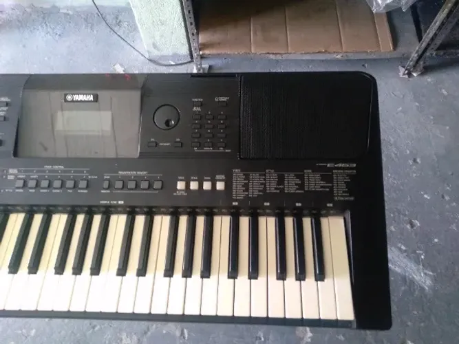 vendo teclado psr e 463 bem coservado