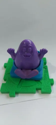 BONECO DO SHAKE/Grimace( RARO) ANO:1999. Mac Donalds. TURMA DO RONALD/PARQUE DE DIVERSÕES