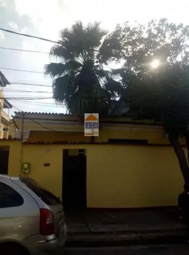 Casa para Venda em Rio de Janeiro, Honorio Gurgel, 4 dormitórios, 2 banheiros, 3 vagas