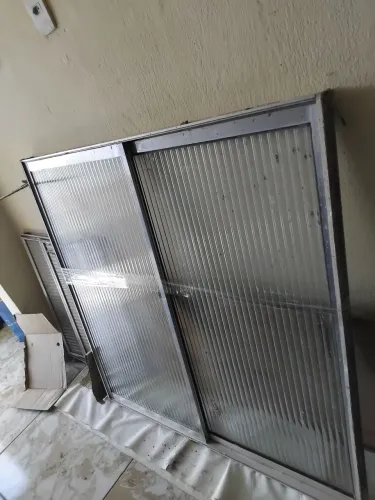 Janela de aluminio