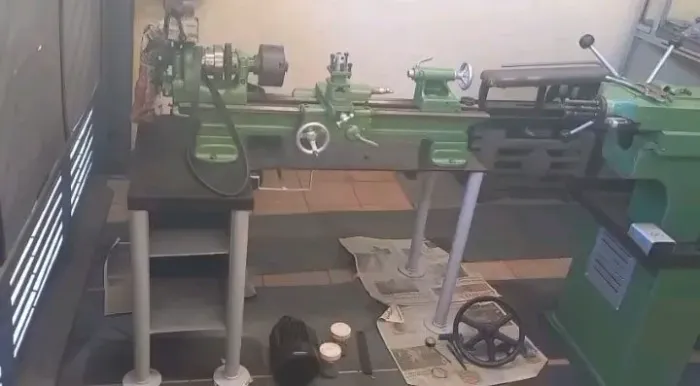 Torno de Bancada Sanches Blanes 230 X 600mm