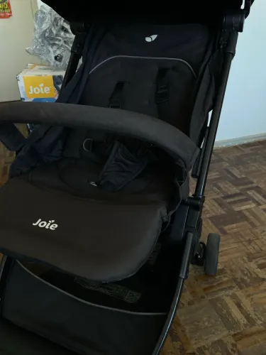 Carrinho de bebê Joie