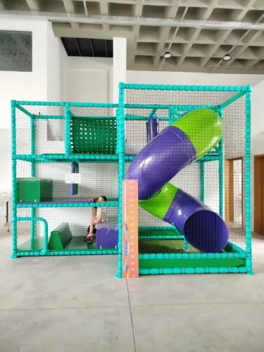 Playground Infantil Para Estabelecimentos em Maringá