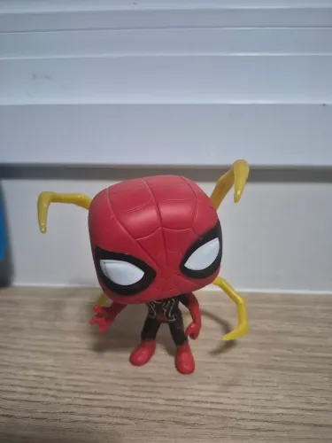 Funko pop - Aranha de ferro