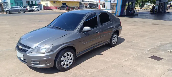 Chevrolet Prisma Sed. Maxx/ LT 1.4 8V Econof. 4P 2012