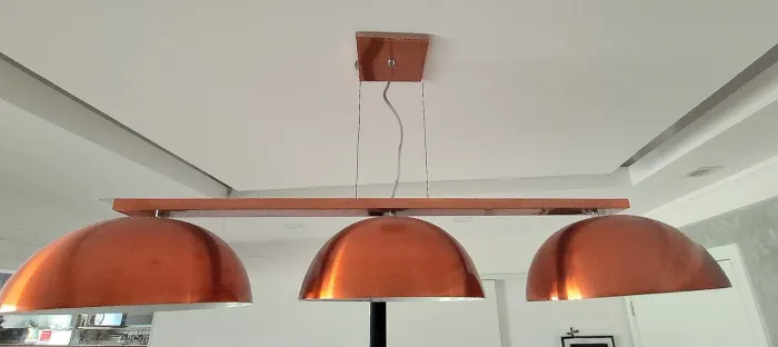 Luminária Pendente Triplo Meia Lua, cor Cobre e Branco