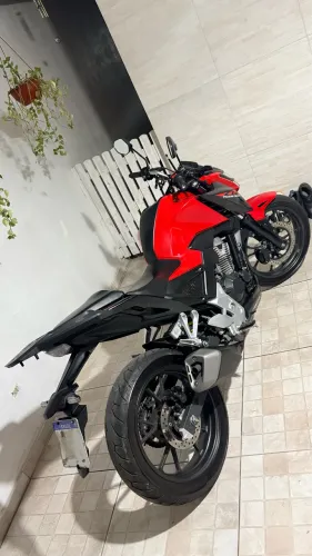 Honda cb 300f 2024