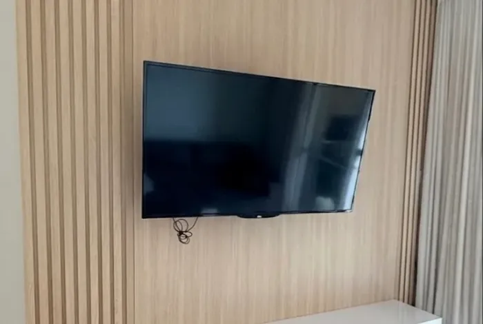 TV AOC 43" LED + Chromecast (Sua TV 100% Smart!) - Oportunidade
