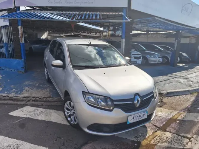 Renault Logan Expres. Easyr Hi-flex 1.6 8V 2015