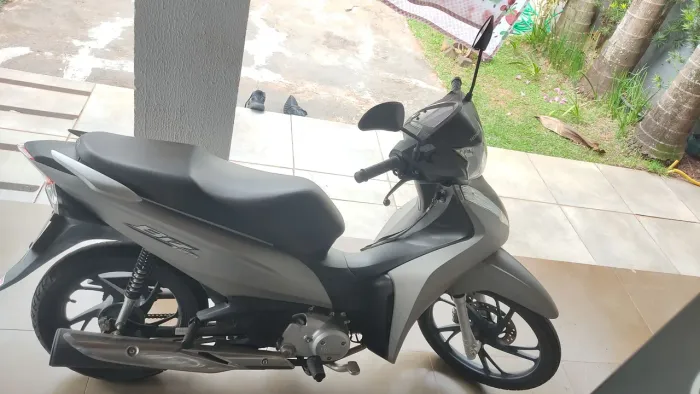 Honda Biz 2024 5 mil km 