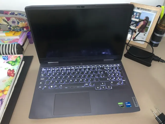 Computador Lenovo LOQ 15 IRH 8 (parcelo)