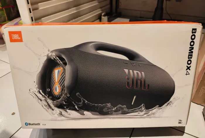 JBL boombox 4 Lacrada!