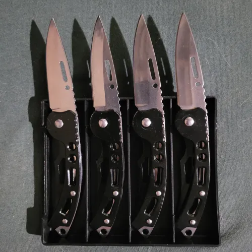 Canivetes variados