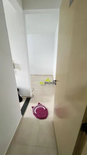 APARTAMENTO NO RIOS DE ITALIA 2 ANDAR