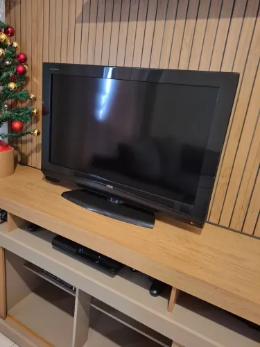 TV AOC 32P + ROKU TV 4K