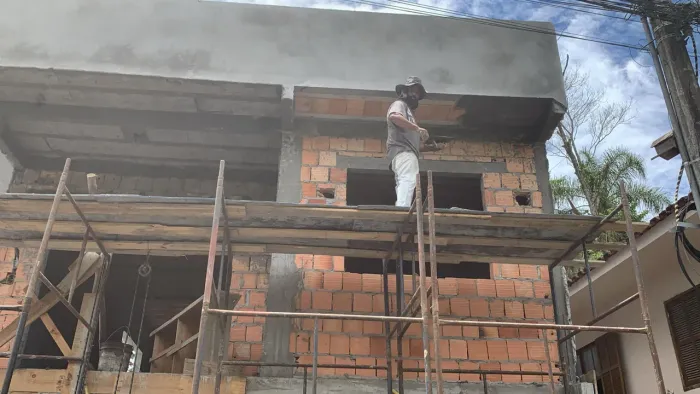 Pedreiro construtor