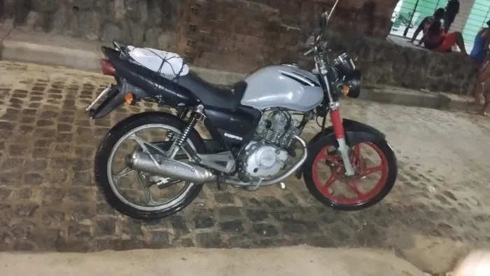 Suzuki yes 2008