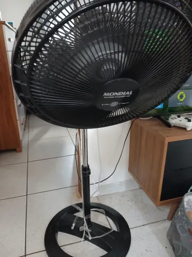 Vendo um ventilador