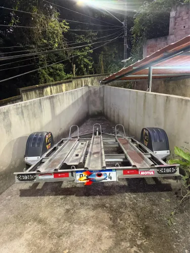 Carretinha para 3 motos
