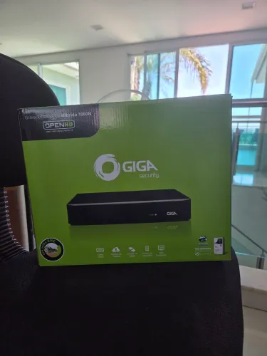 Dvr Giga 8 canais + 8 câmeras