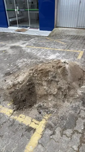 Areia pra doação.
