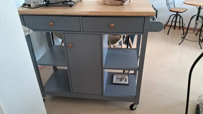 Carrinho de cozinha com rodas